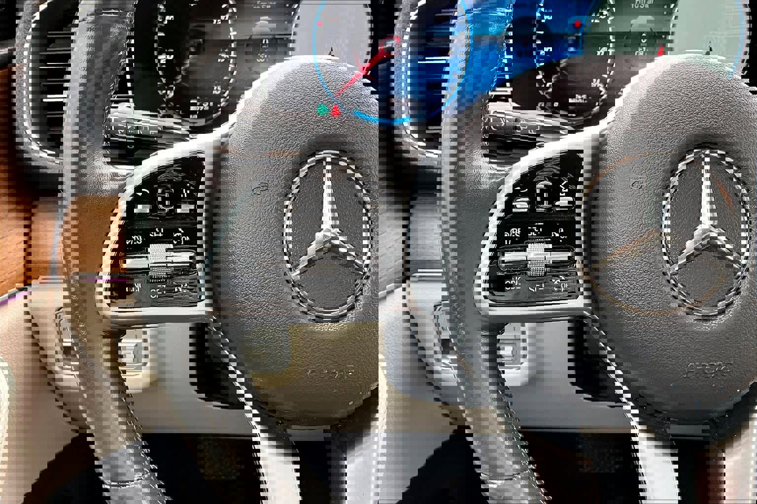 Used 2020 Mercedes-Benz GLE 350 image 24