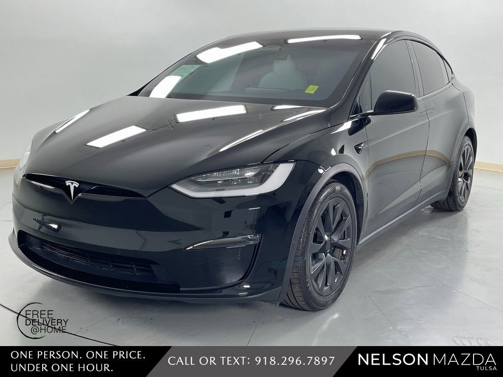 Used 2023 Tesla Model X Plaid image 1