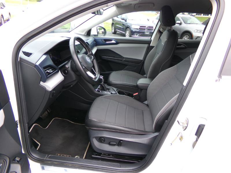 Used 2023 Volkswagen Taos SE image 13