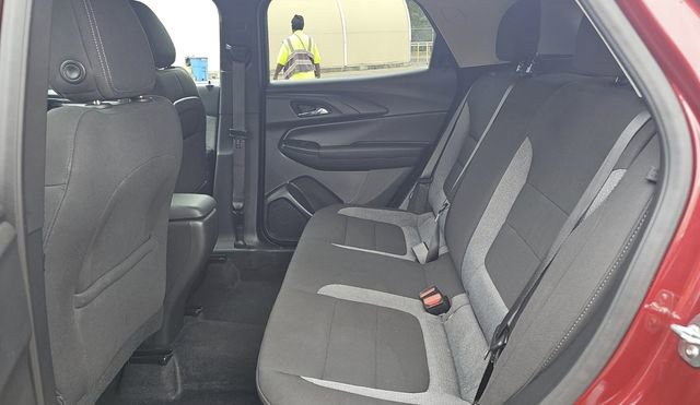 Used 2025 Chevrolet TrailBlazer LT AWD/4WD image 11