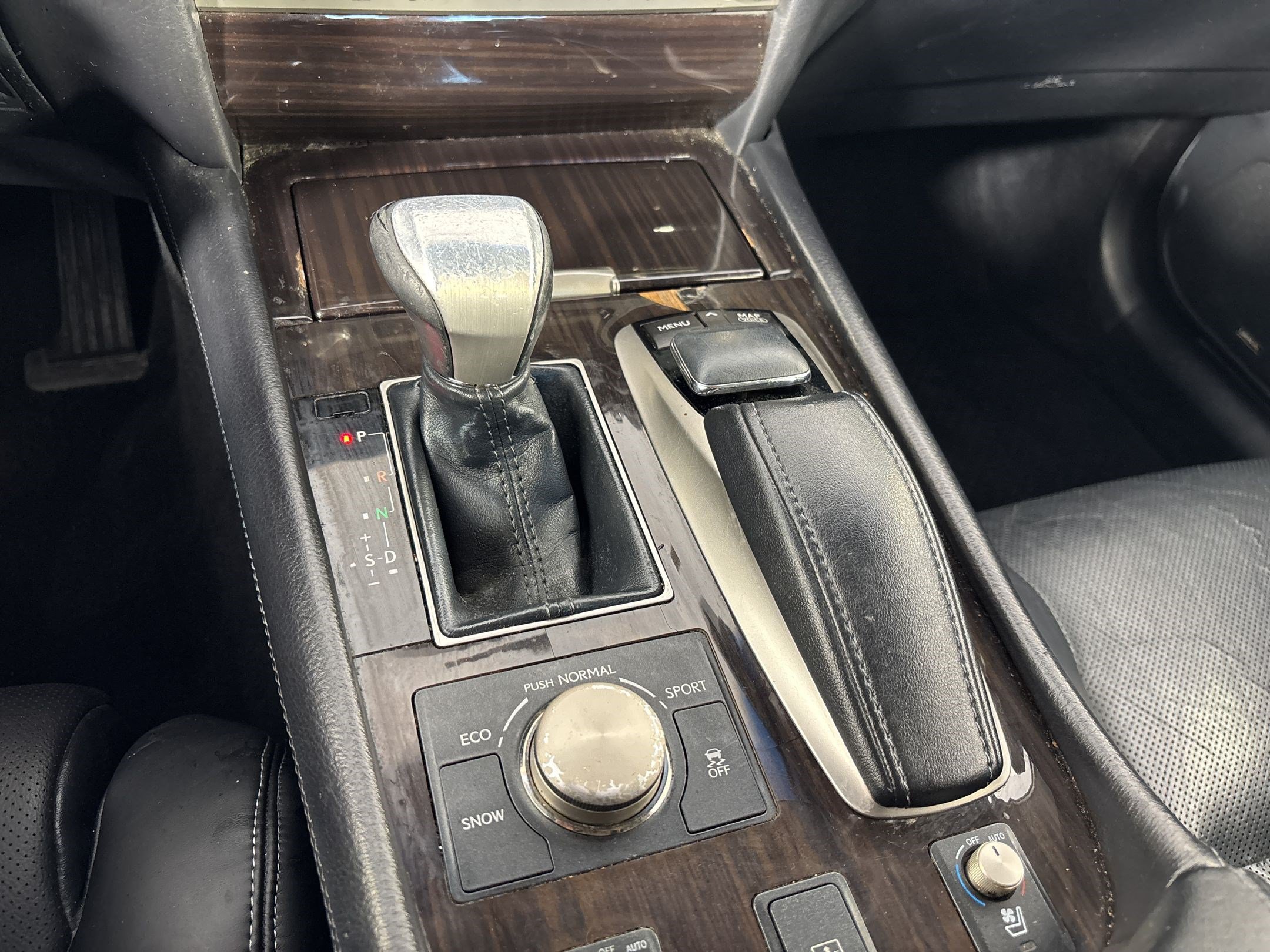 Used 2013 Lexus LS 460 AWD w/ Comfort Pkg image 15