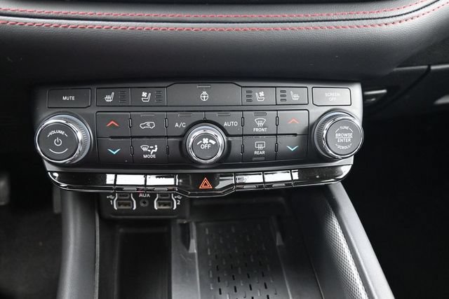 Used 2025 Dodge Durango R/T AWD/4WD image 15