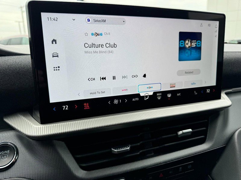 Used 2025 Ford Explorer ST image 18