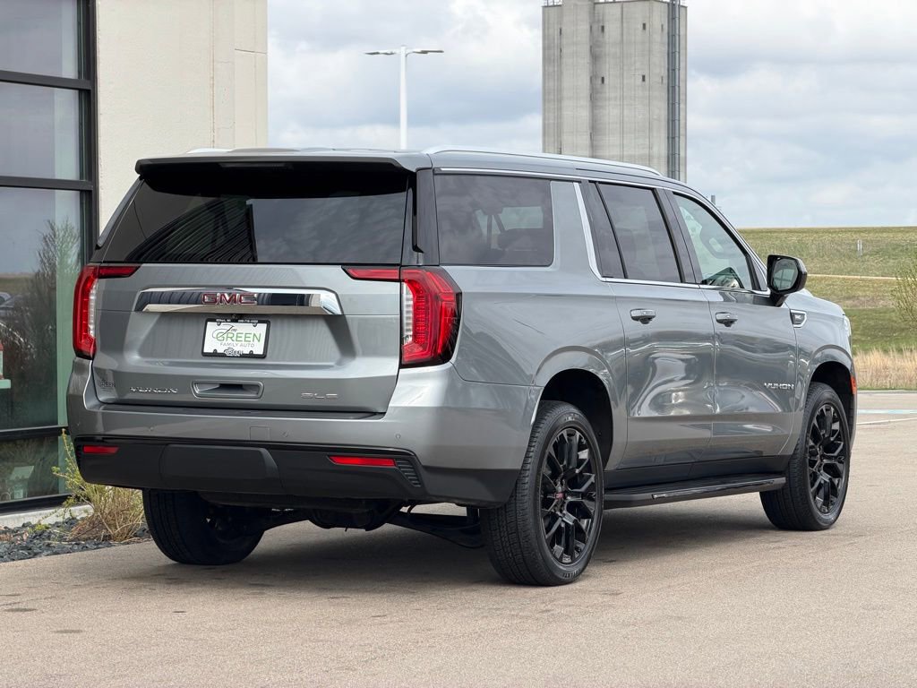 Used 2023 GMC Yukon XL SLE AWD/4WD image 5