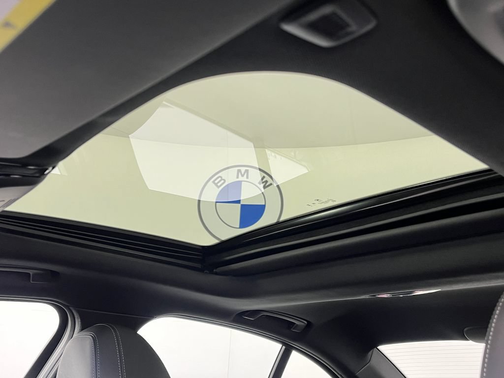 Used 2024 BMW 330i xDrive Sedan w/ M Sport Package AWD/4WD image 27