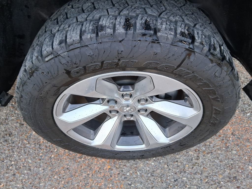 Used 2022 RAM 1500 Limited image 10