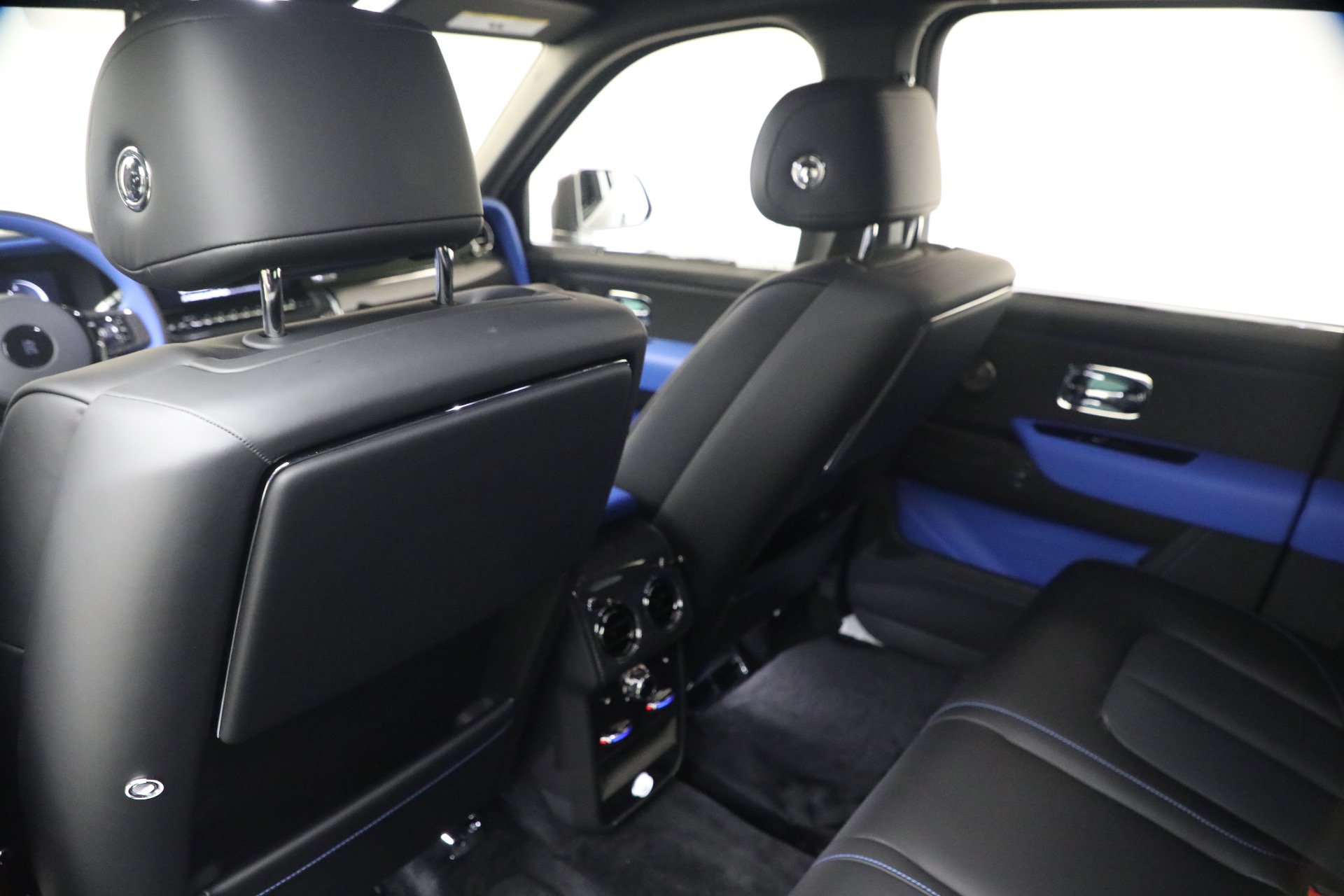 New 2027 Rolls-Royce Cullinan Black Badge AWD/4WD image 29