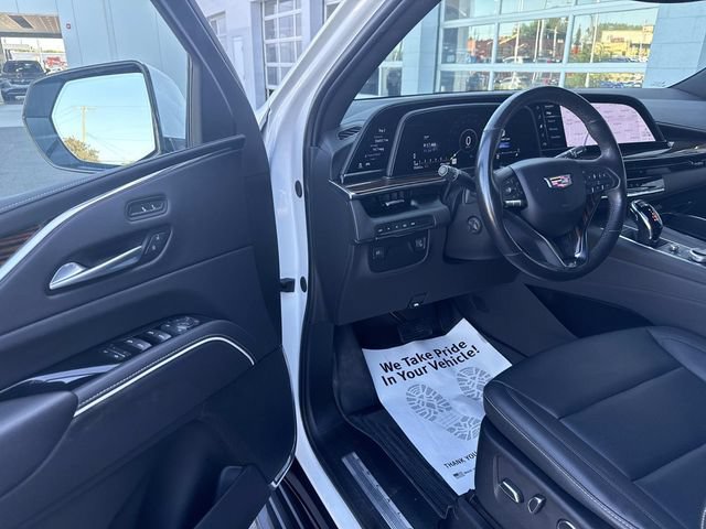 Certified 2024 Cadillac Escalade Luxury AWD/4WD image 42
