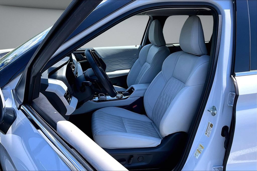 Used 2025 Mitsubishi Outlander SEL AWD/4WD image 21