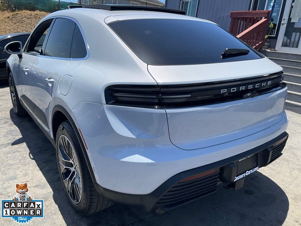 Used 2025 Porsche Macan 4S Electric AWD/4WD image 85