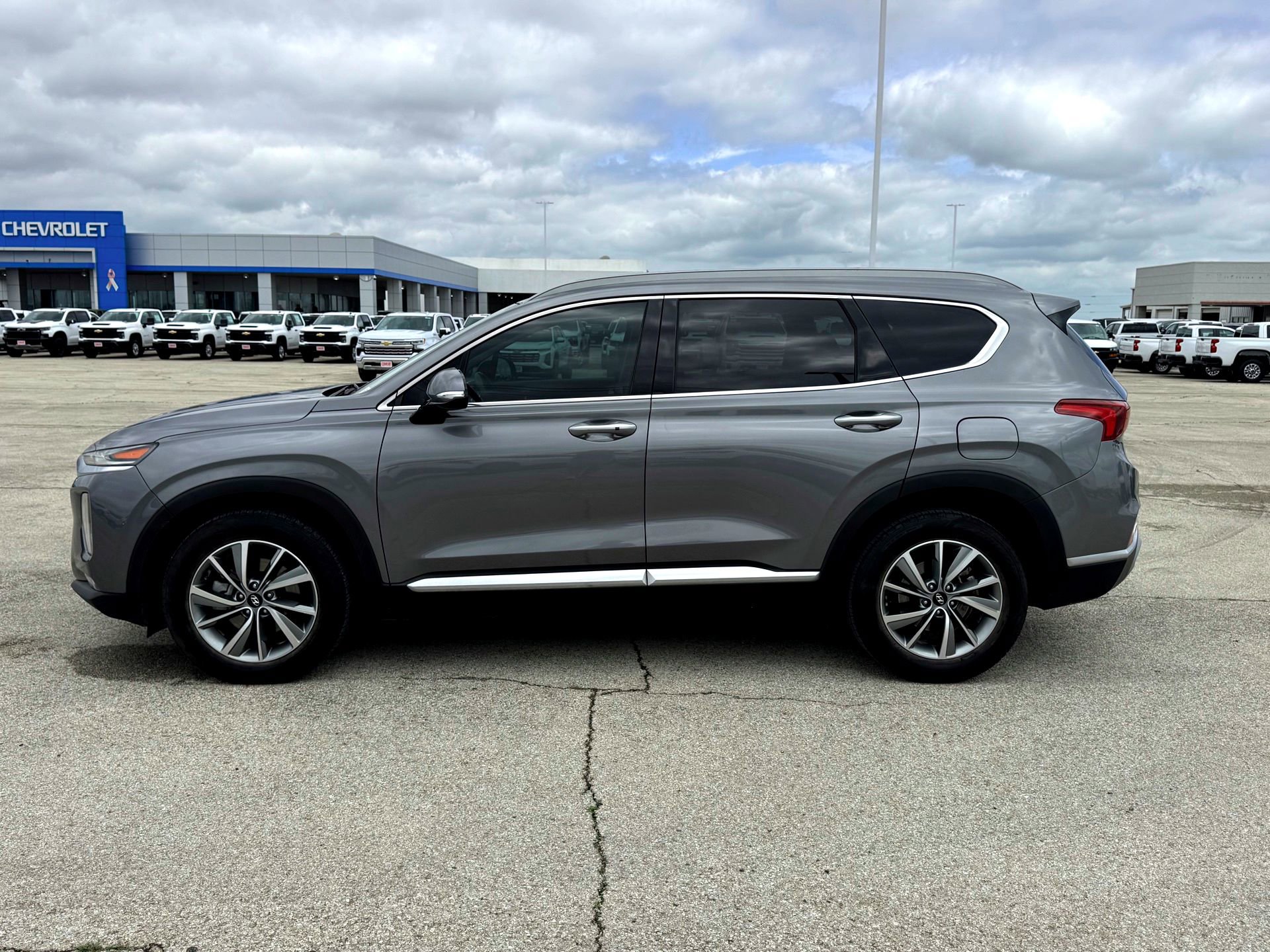 Used 2019 Hyundai Santa Fe Limited FWD image 10
