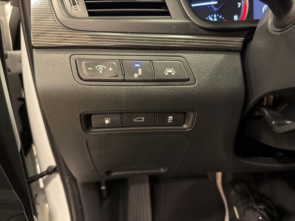 Used 2018 Hyundai Sonata Limited w/ Limited Ultimate Package 03 image 16