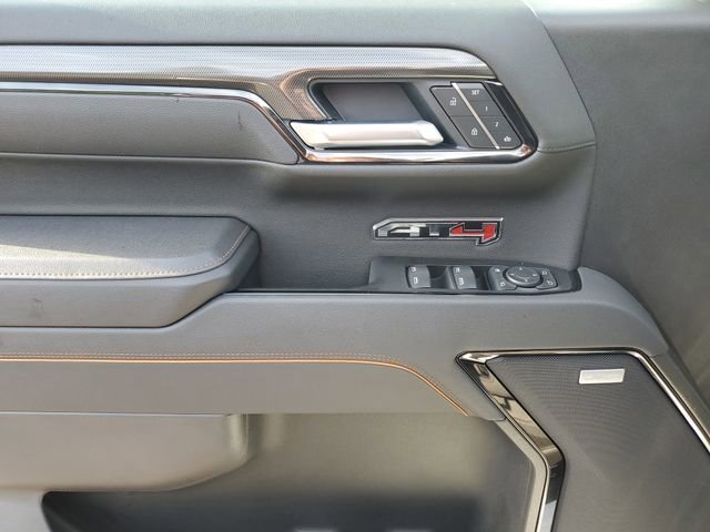 Used 2025 GMC Sierra 1500 AT4 w/ AT4 Premium Package AWD/4WD image 17