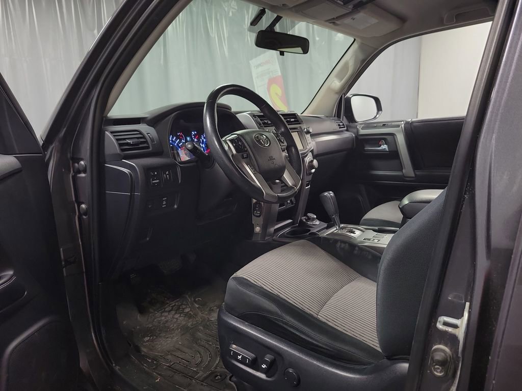 Used 2019 Toyota 4Runner SR5 AWD/4WD image 12