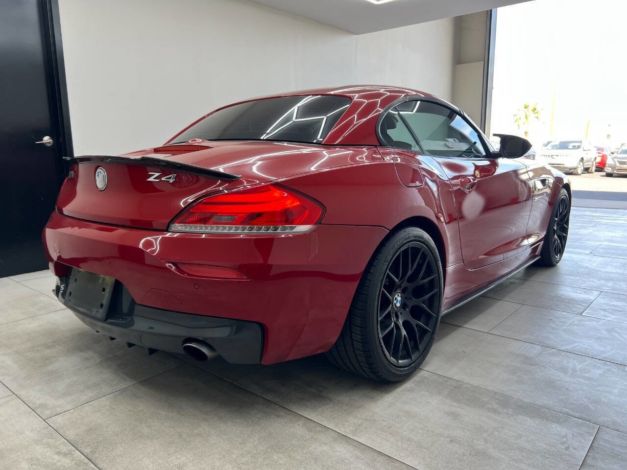 Used 2013 BMW Z4 sDrive35i image 8