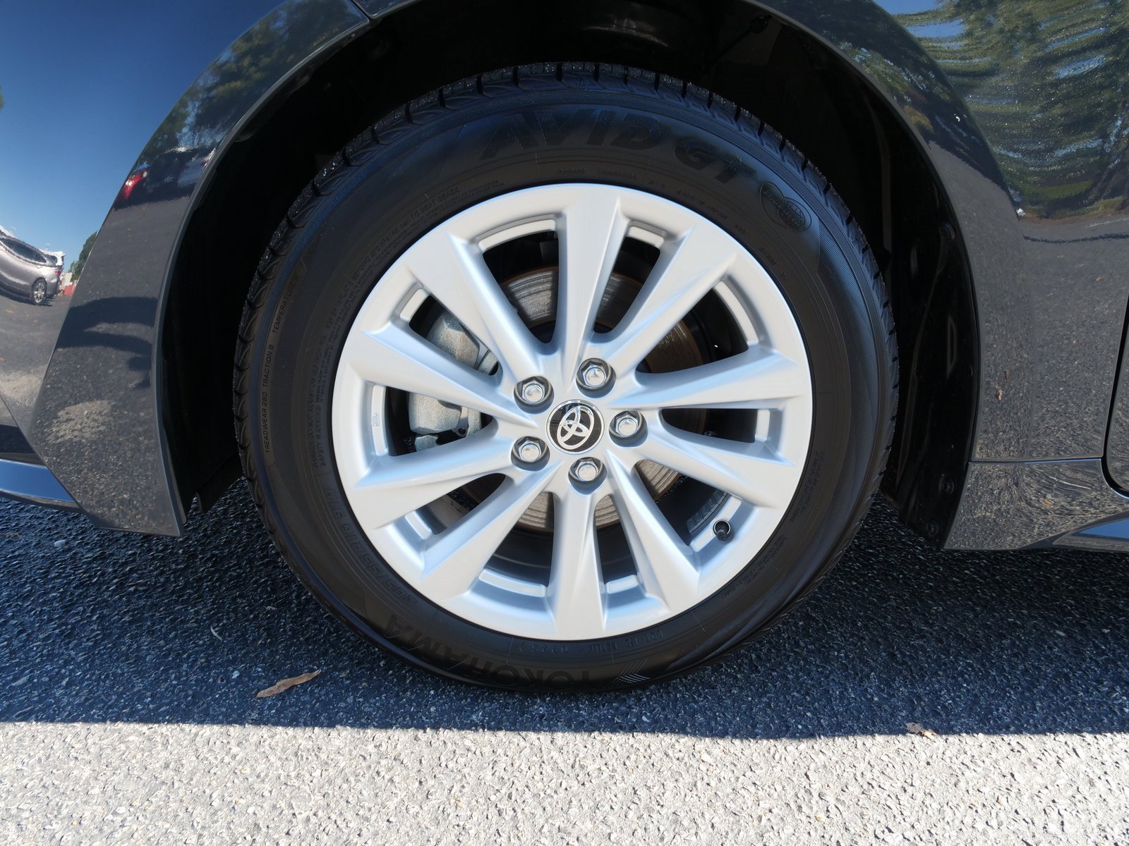 Used 2025 Toyota Corolla XLE image 14