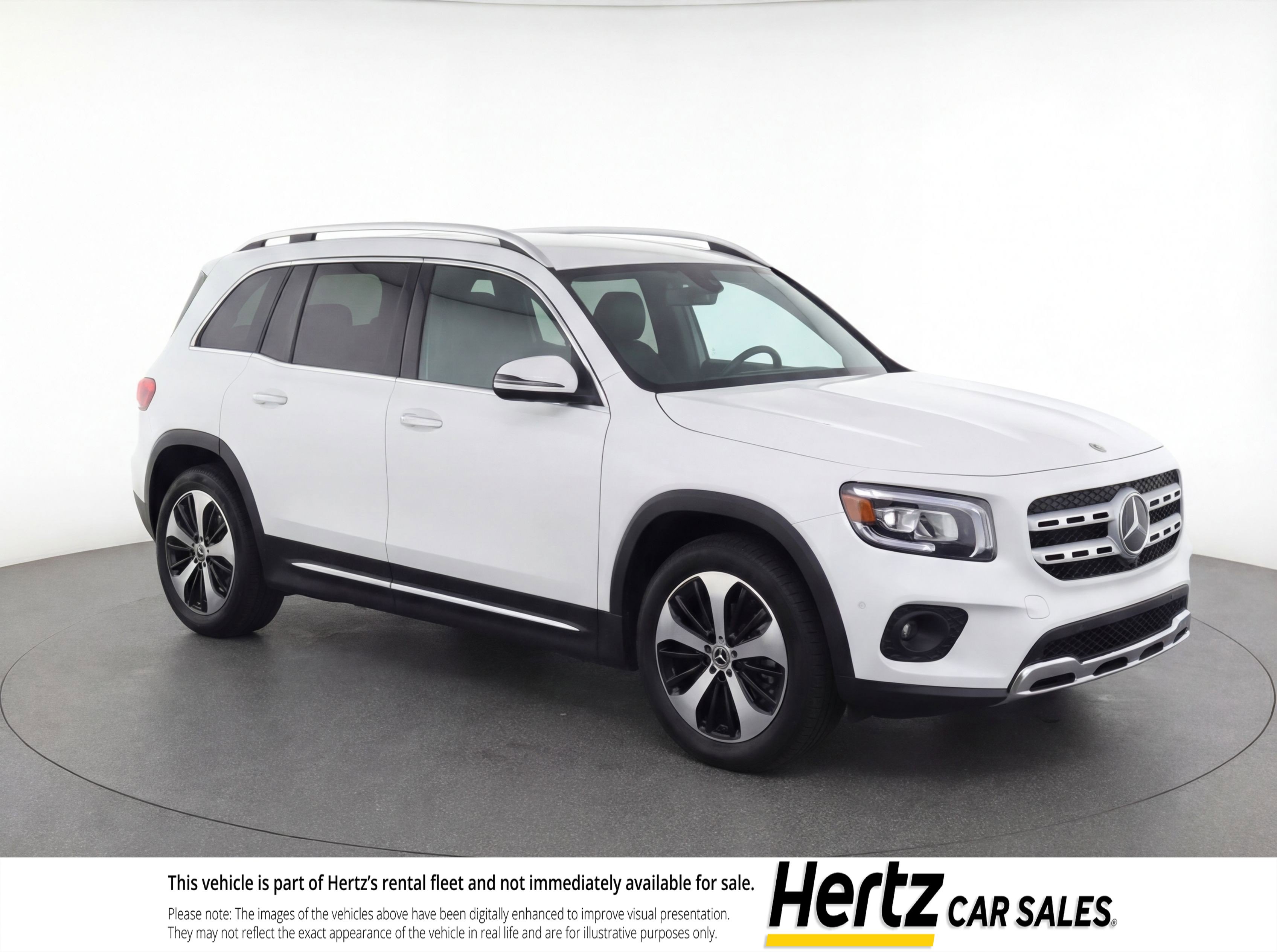 Used 2025 Mercedes-Benz GLB 250 4MATIC image 1