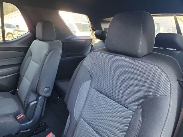 Used 2023 Chevrolet Traverse LT image 34