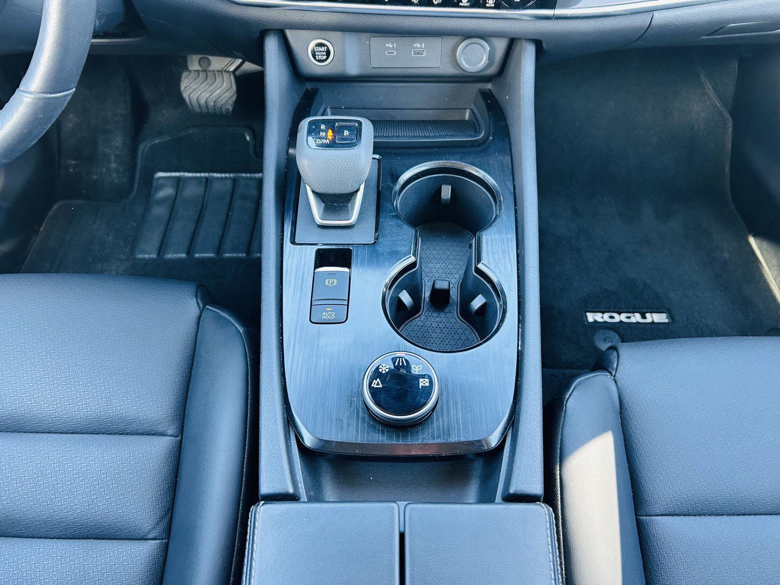 Used 2023 Nissan Rogue SV w/ SV Premium B Package image 23