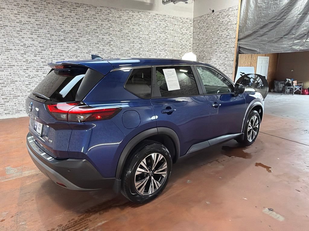 Used 2023 Nissan Rogue SV AWD/4WD image 7