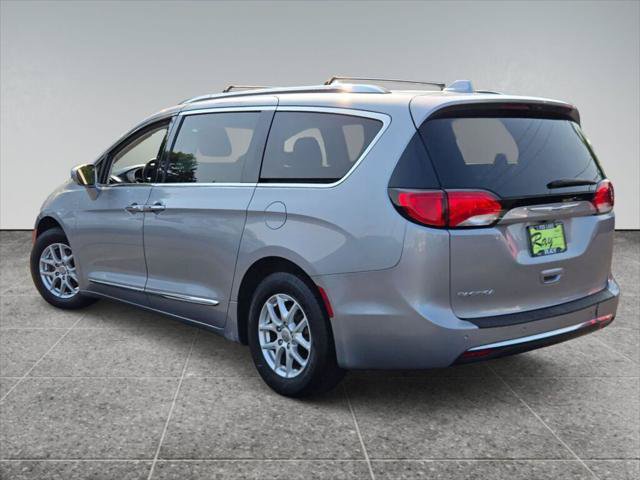Certified 2020 Chrysler Pacifica Touring-L FWD image 17
