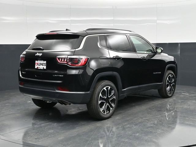 Certified 2022 Jeep Compass Limited AWD/4WD image 13