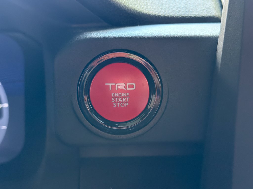 Used 2025 Toyota Tacoma TRD Sport AWD/4WD image 6