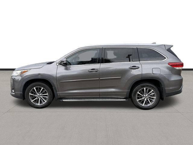Used 2017 Toyota Highlander XLE FWD image 8