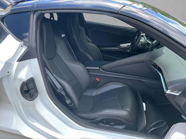 Used 2025 Chevrolet Corvette Stingray Coupe w/ Z51 Performance Package RWD image 9