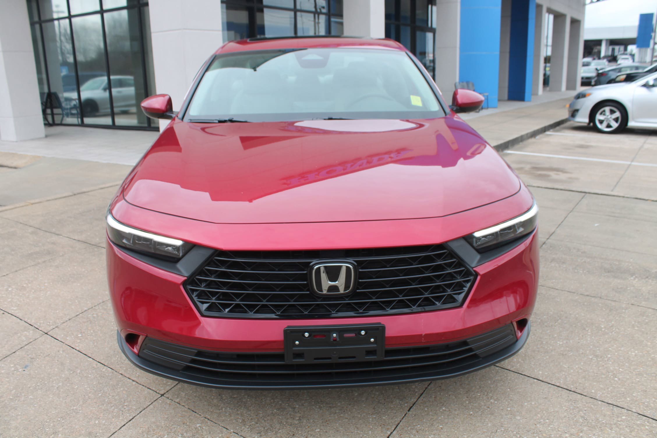 Used 2024 Honda Accord EX image 2