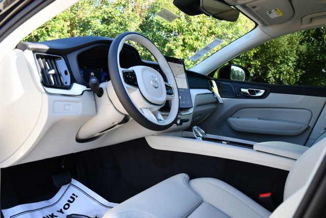 New 2027 Volvo XC60 B5 Ultra AWD/4WD image 14