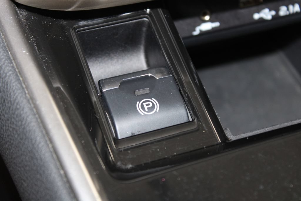 Used 2021 Subaru Outback Premium AWD/4WD image 37
