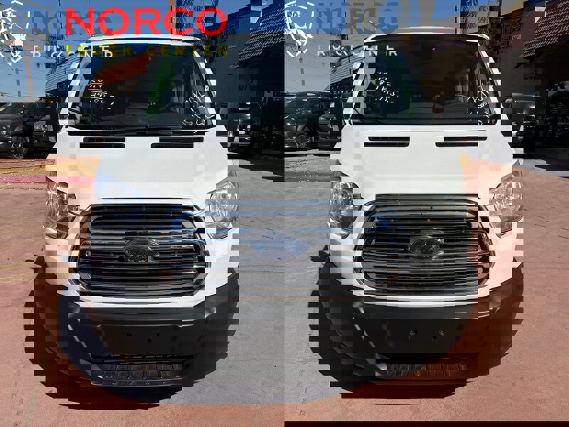 Used 2017 Ford Transit 350 XLT RWD image 3