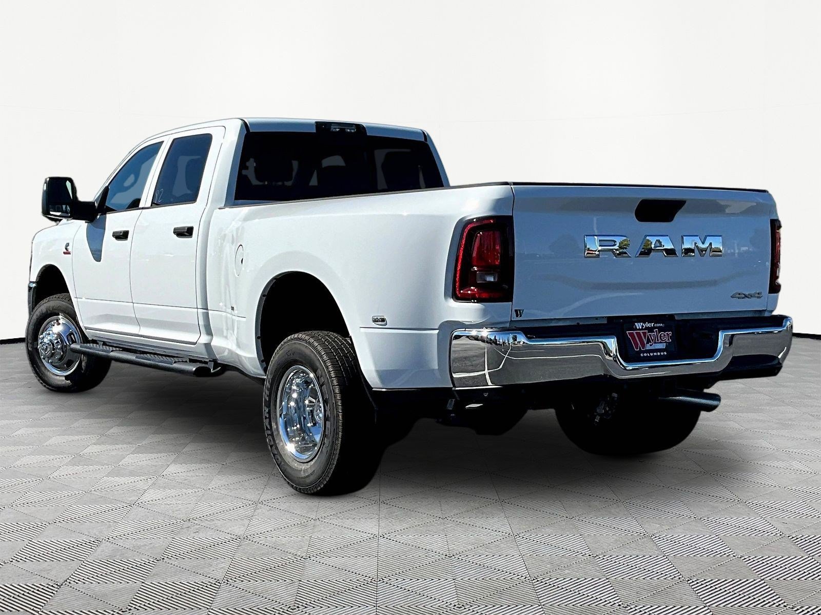 New 2027 RAM 3500 Tradesman AWD/4WD image 3