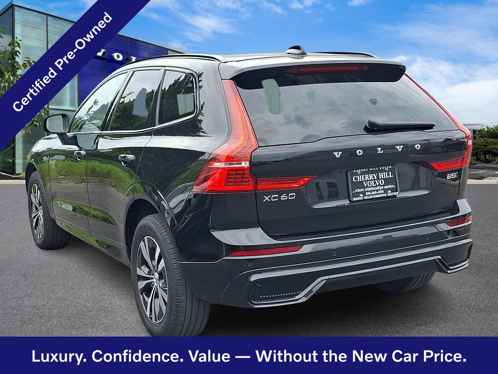 Certified 2024 Volvo XC60 B5 Core w/ Climate Package AWD/4WD image 5
