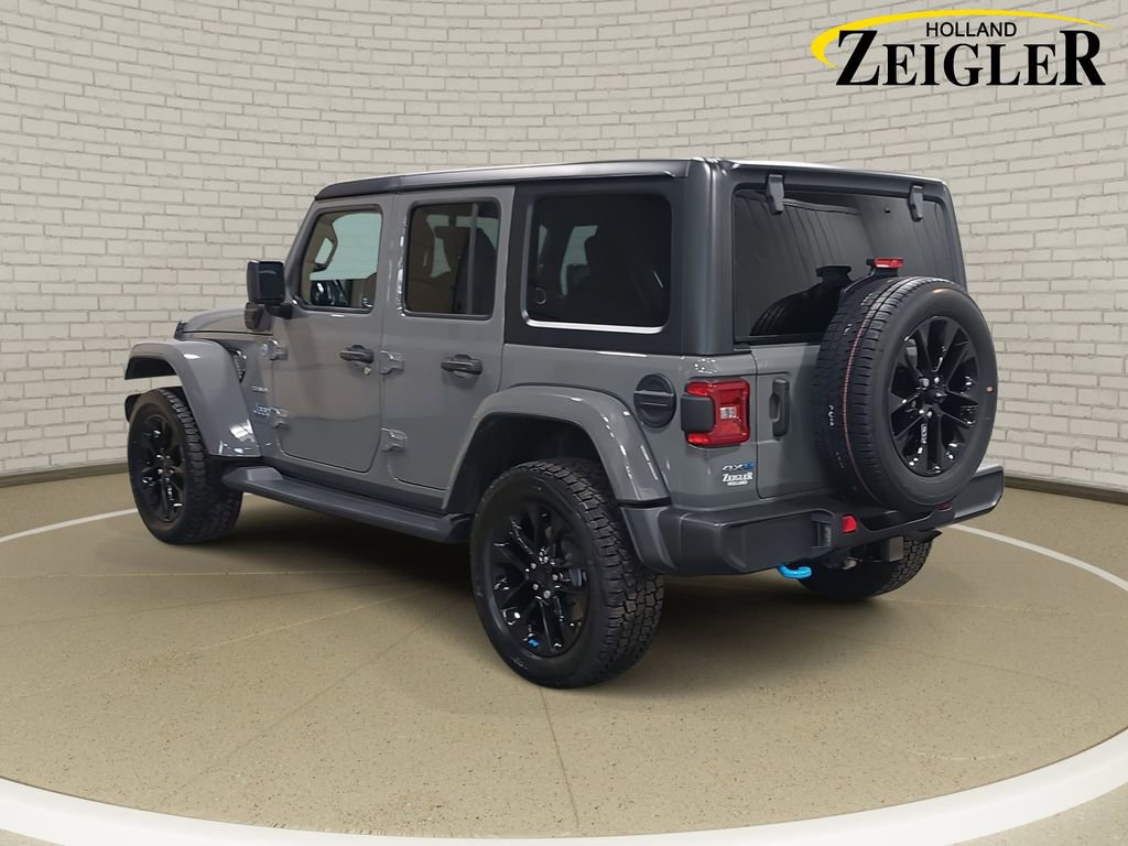 Used 2023 Jeep Wrangler Unlimited Sahara w/ Cold Weather Group image 7