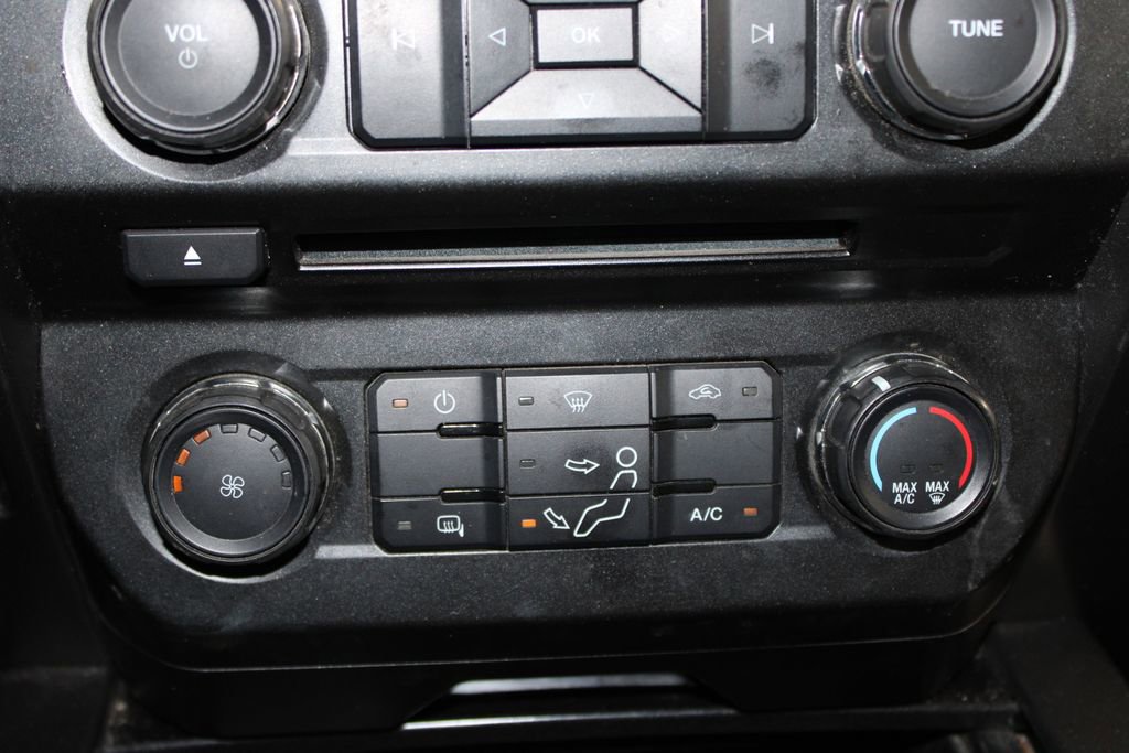 Used 2017 Ford F250 XLT w/ XLT Value Package image 31