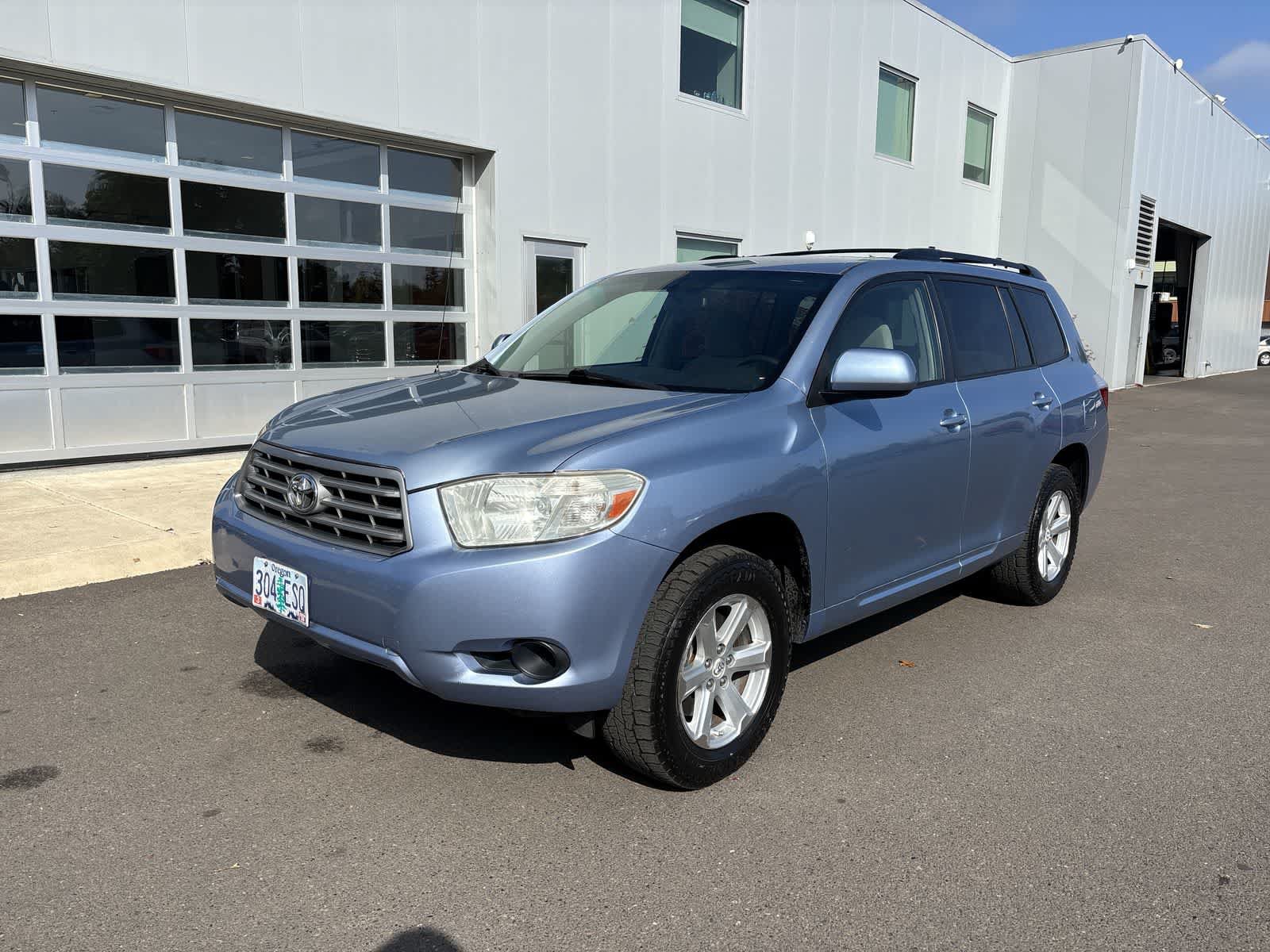Used 2010 Toyota Highlander 4WD w/ Extra Value Pkg 2
