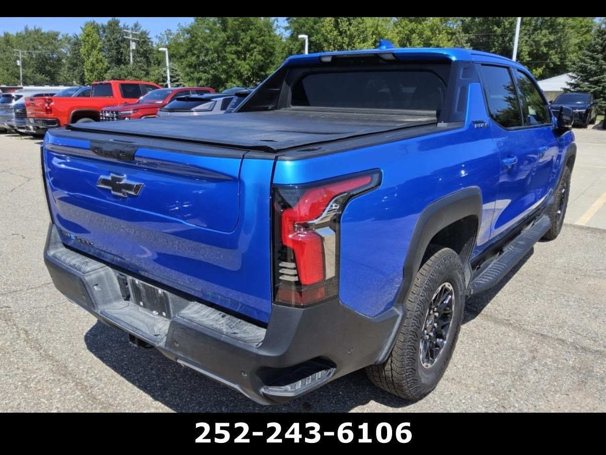 Used 2026 Chevrolet Silverado EV Trail Boss AWD/4WD image 5