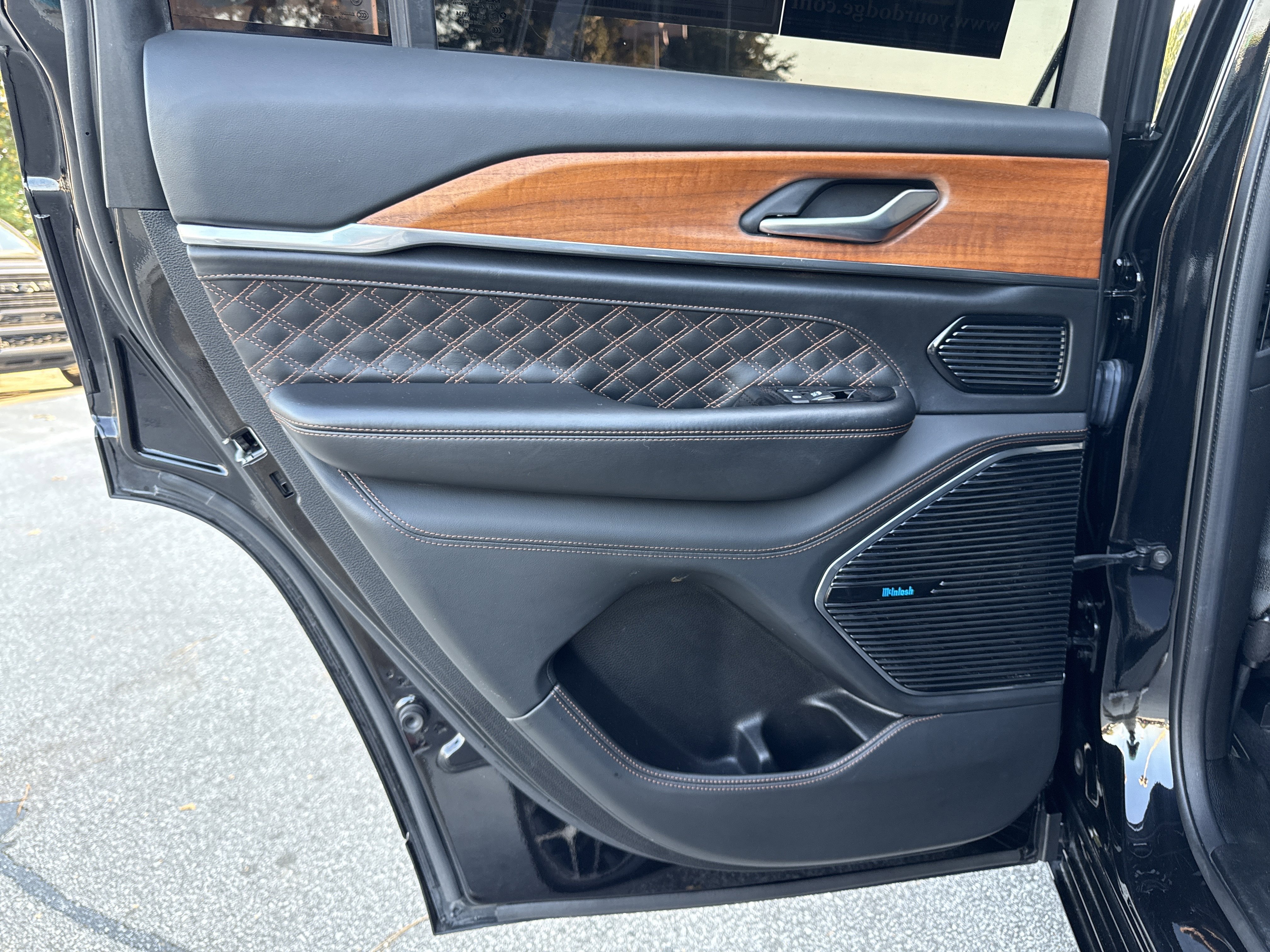 Used 2022 Jeep Grand Cherokee Summit image 25