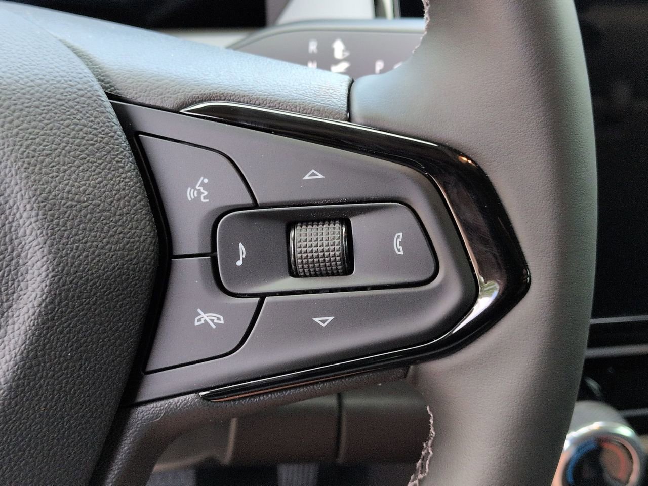 New 2027 Chevrolet Bolt LT image 13