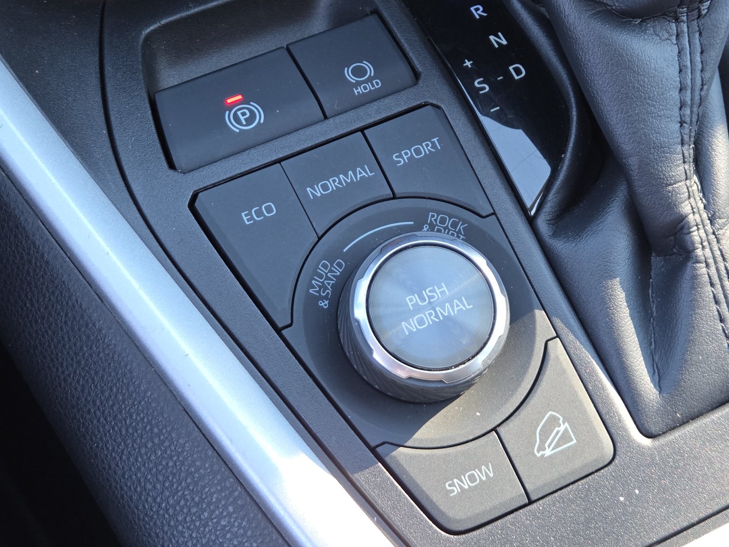 Used 2023 Toyota RAV4 Adventure AWD/4WD image 5