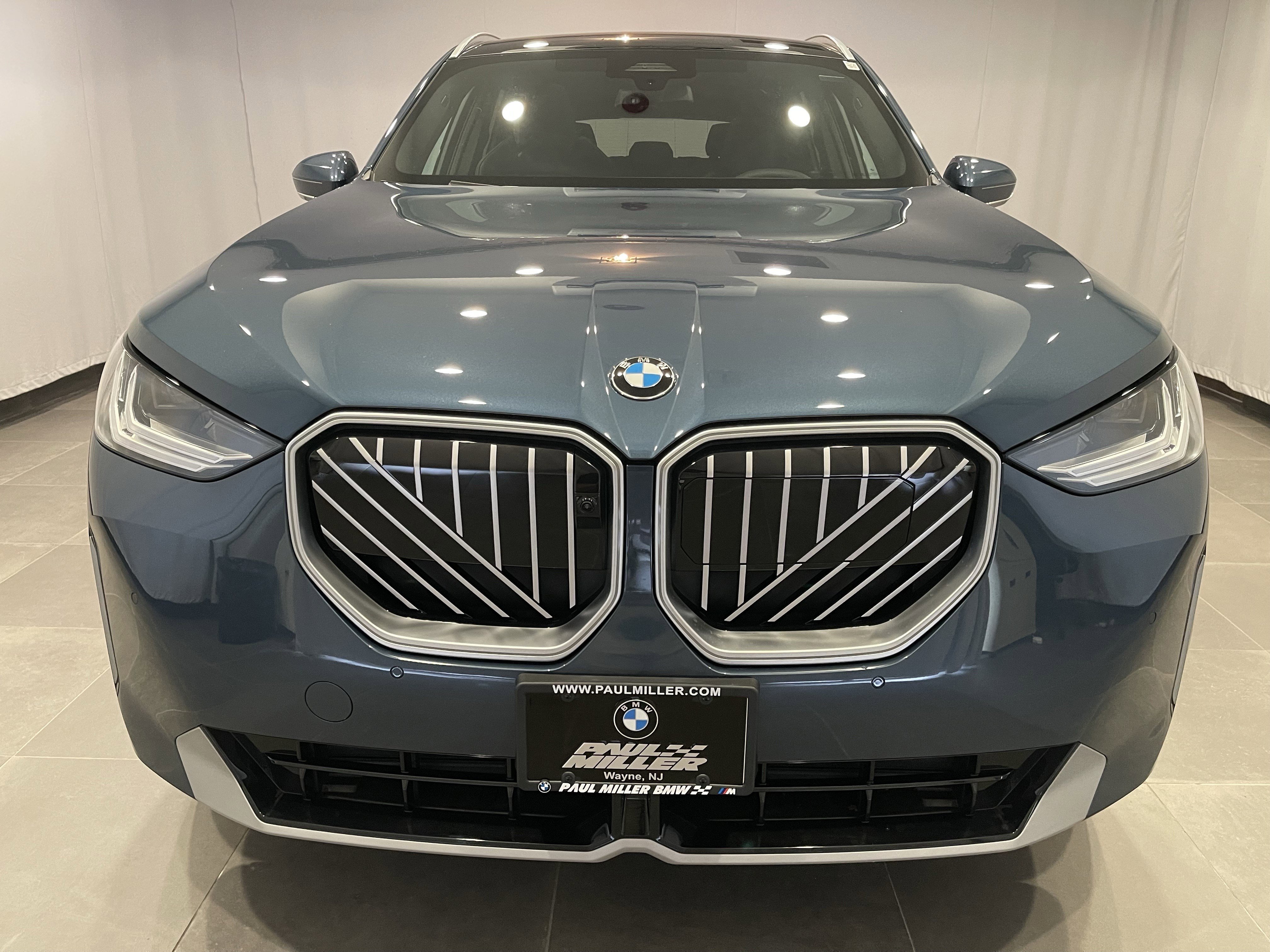 Used 2026 BMW X3 xDrive30 w/ Premium Package AWD/4WD image 2