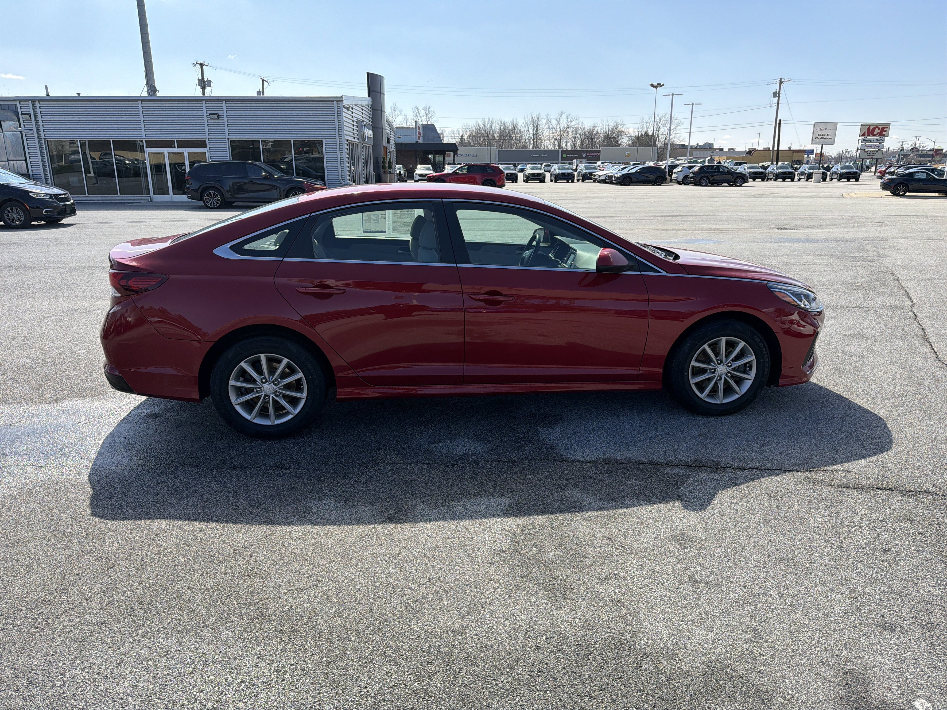Used 2019 Hyundai Sonata SE image 2