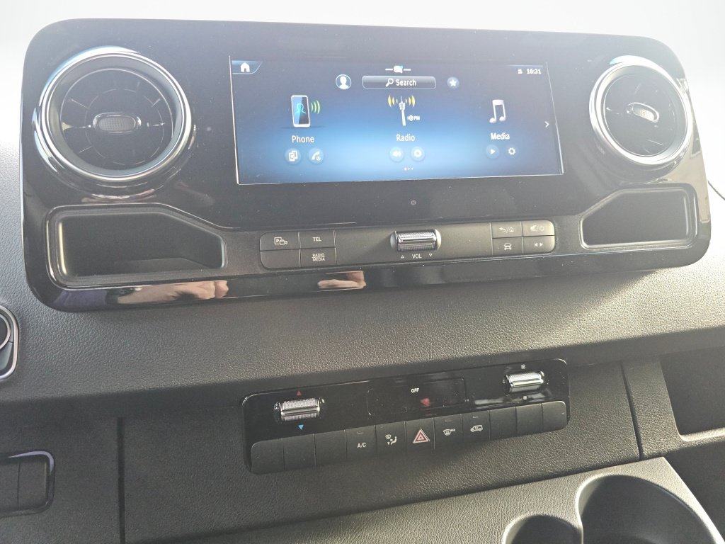New 2025 Mercedes-Benz Sprinter 2500 image 23