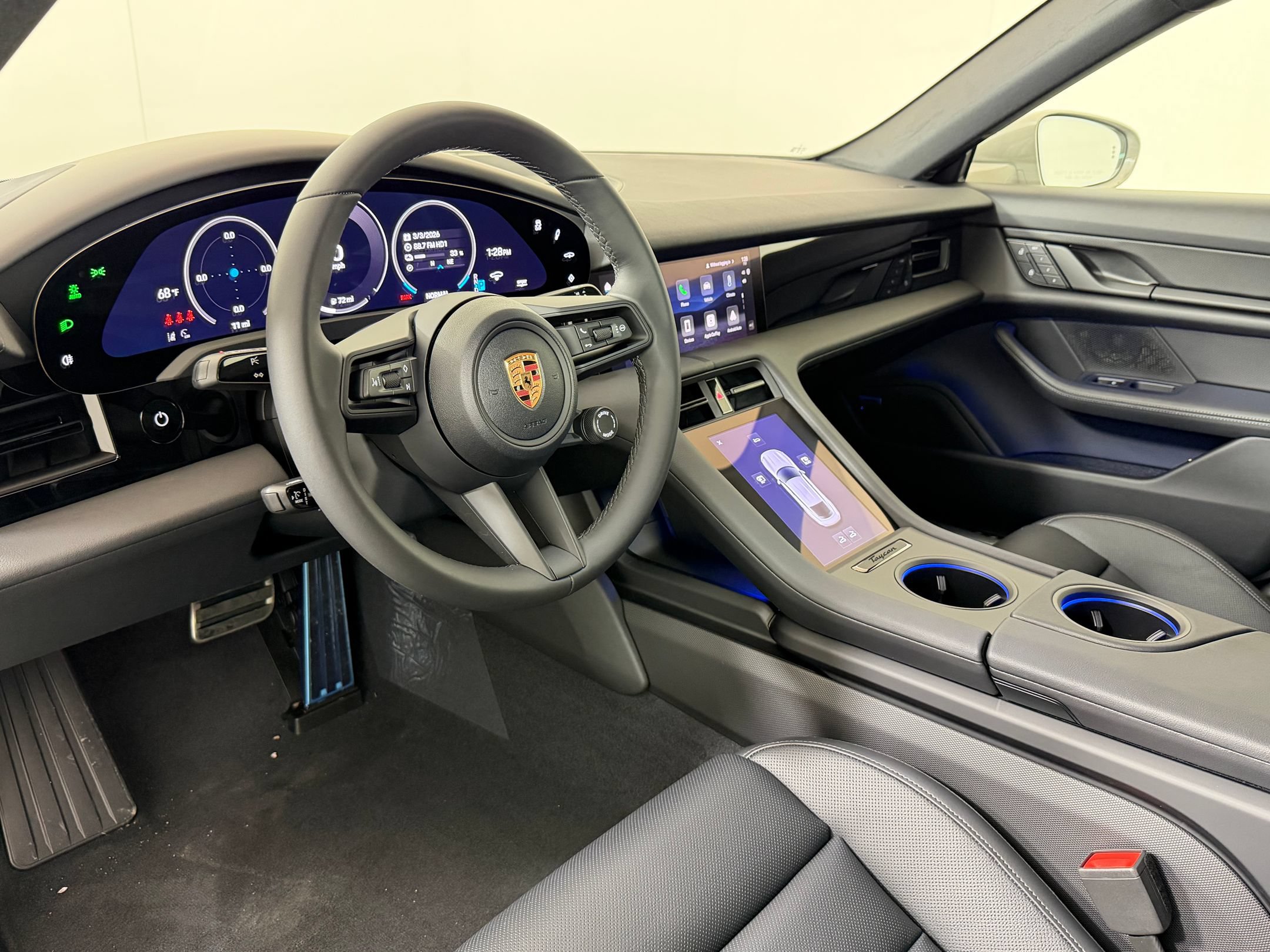 Certified 2026 Porsche Taycan RWD image 4