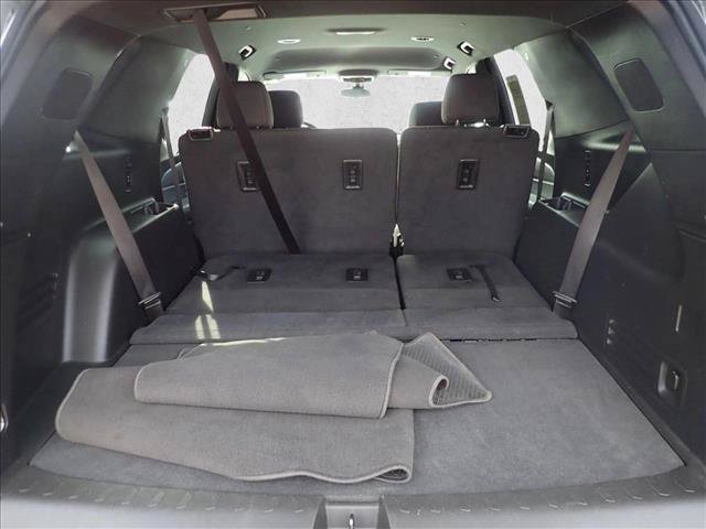 Used 2023 Chevrolet Traverse LT AWD/4WD image 8
