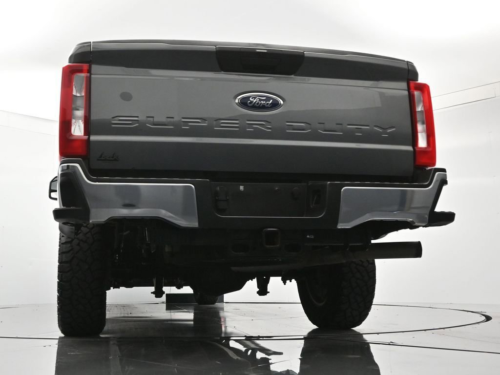 Used 2025 Ford F250 XLT image 42