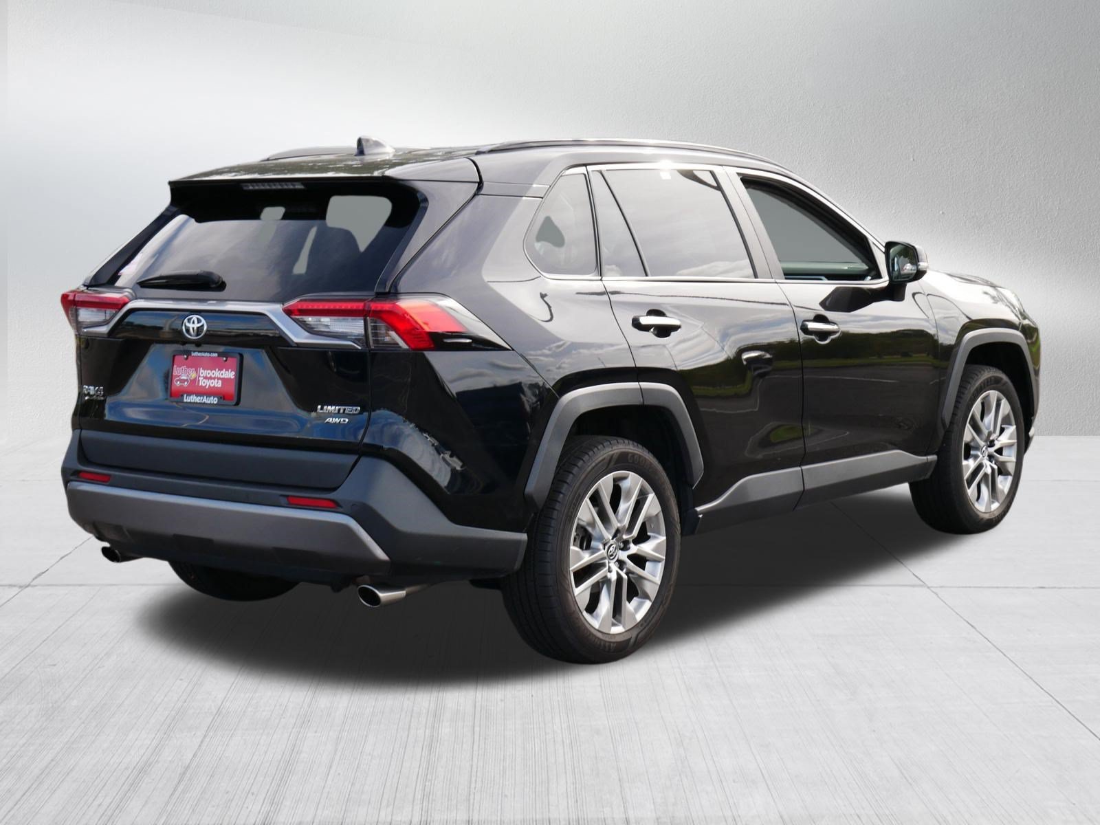 Certified 2019 Toyota RAV4 Limited w/ Cold Weather Package AWD/4WD image 7