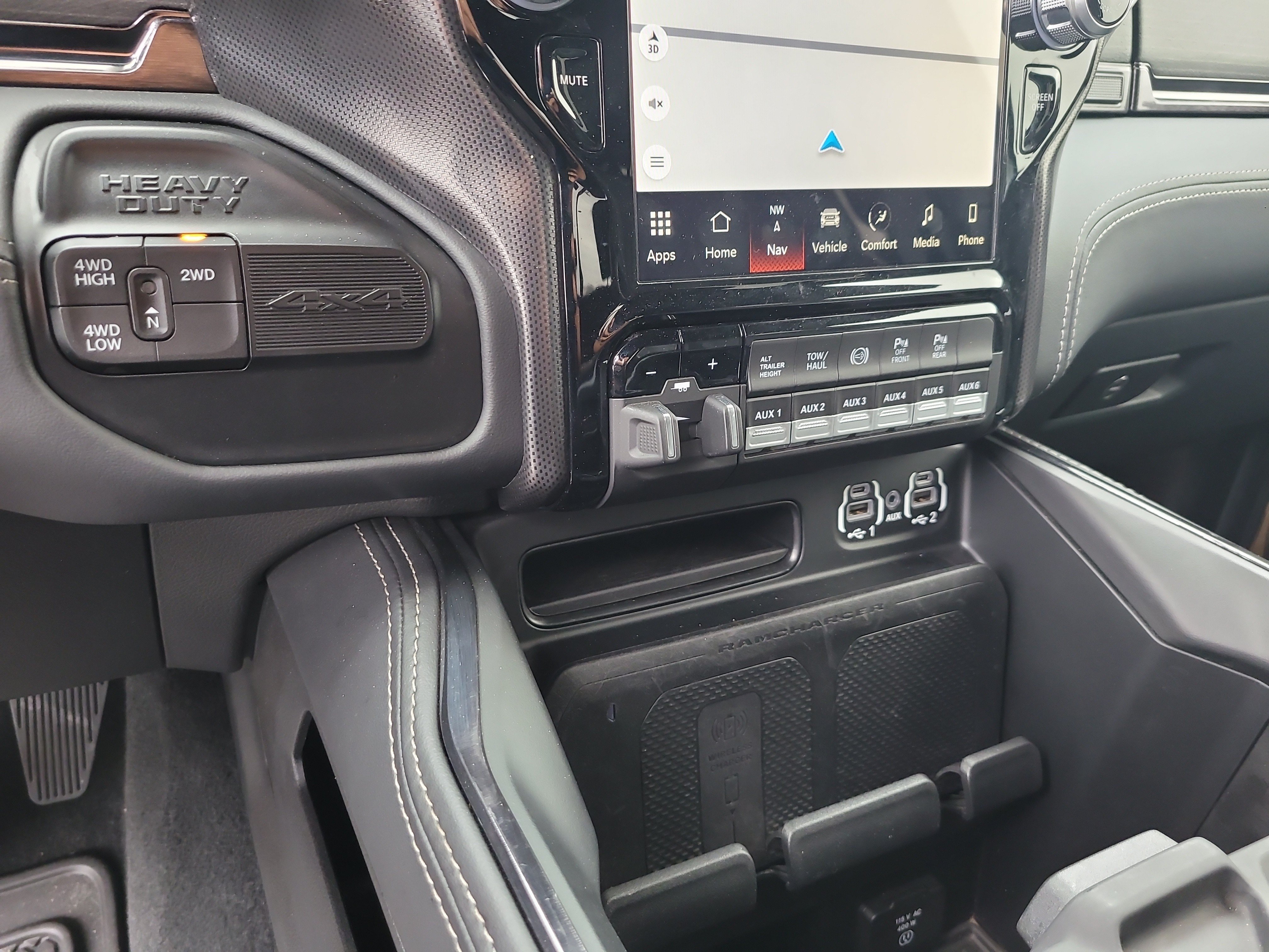 Used 2023 RAM 3500 Limited AWD/4WD image 25
